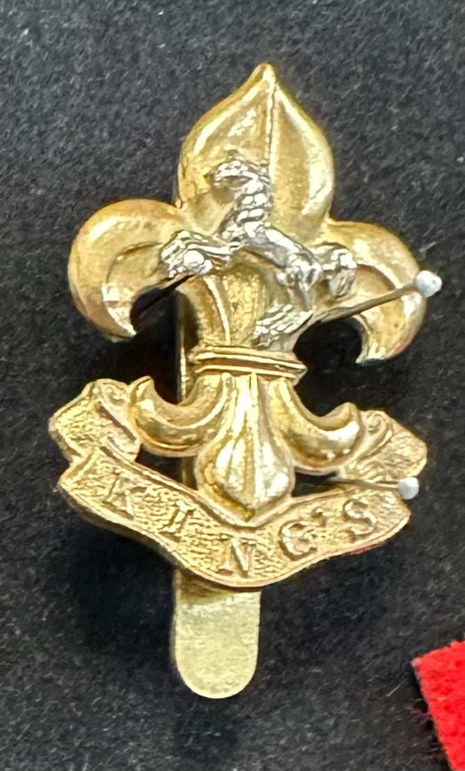 Photographs, Insignia Commonwealth