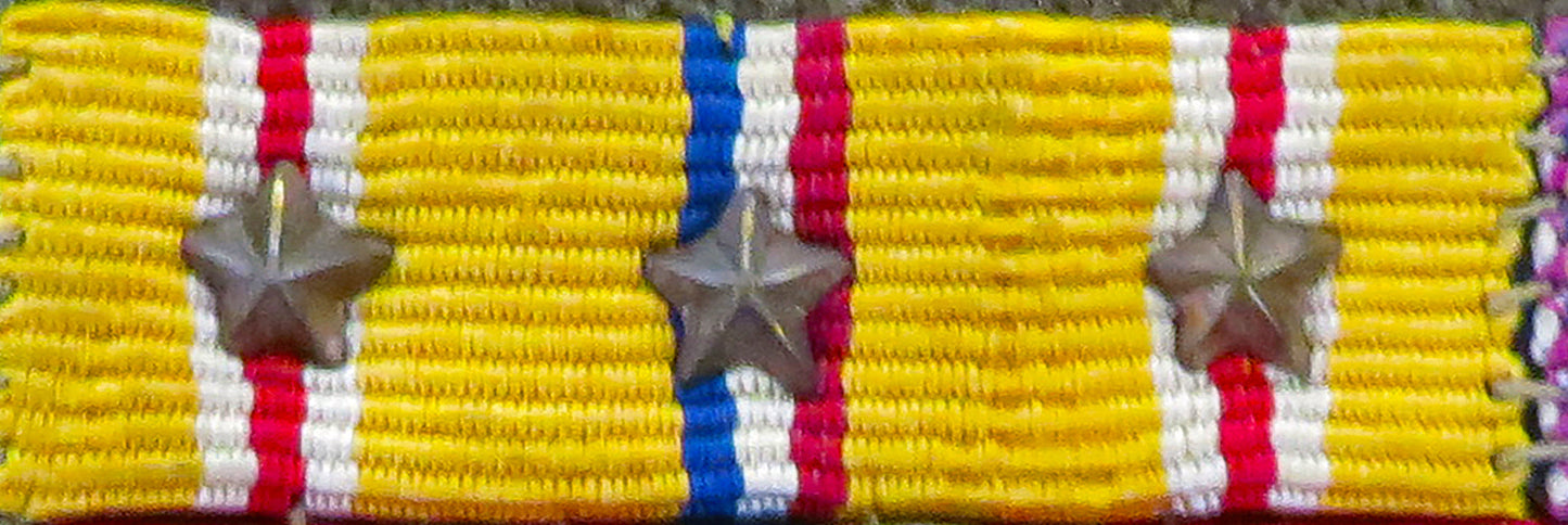US Army Medal Ribbons. Medals, US Army, WW2 and Vietnam Medal Ribbons. All ranks, 10"x8" Archival Paper, Original Photograph, unframed. Custom sizes and framing available.
