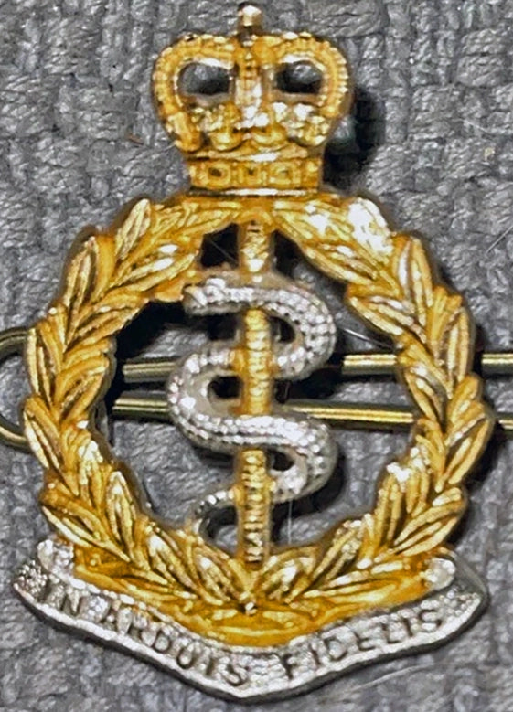 Royal Army Medical Corps (RAMC) & Royal Canadian Army Medical Corps (RCAMC), Insignia