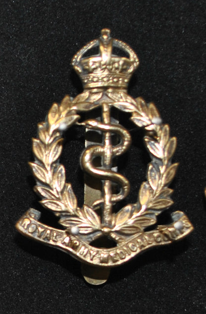 Royal Army Medical Corps (RAMC) & Royal Canadian Army Medical Corps (RCAMC), Insignia