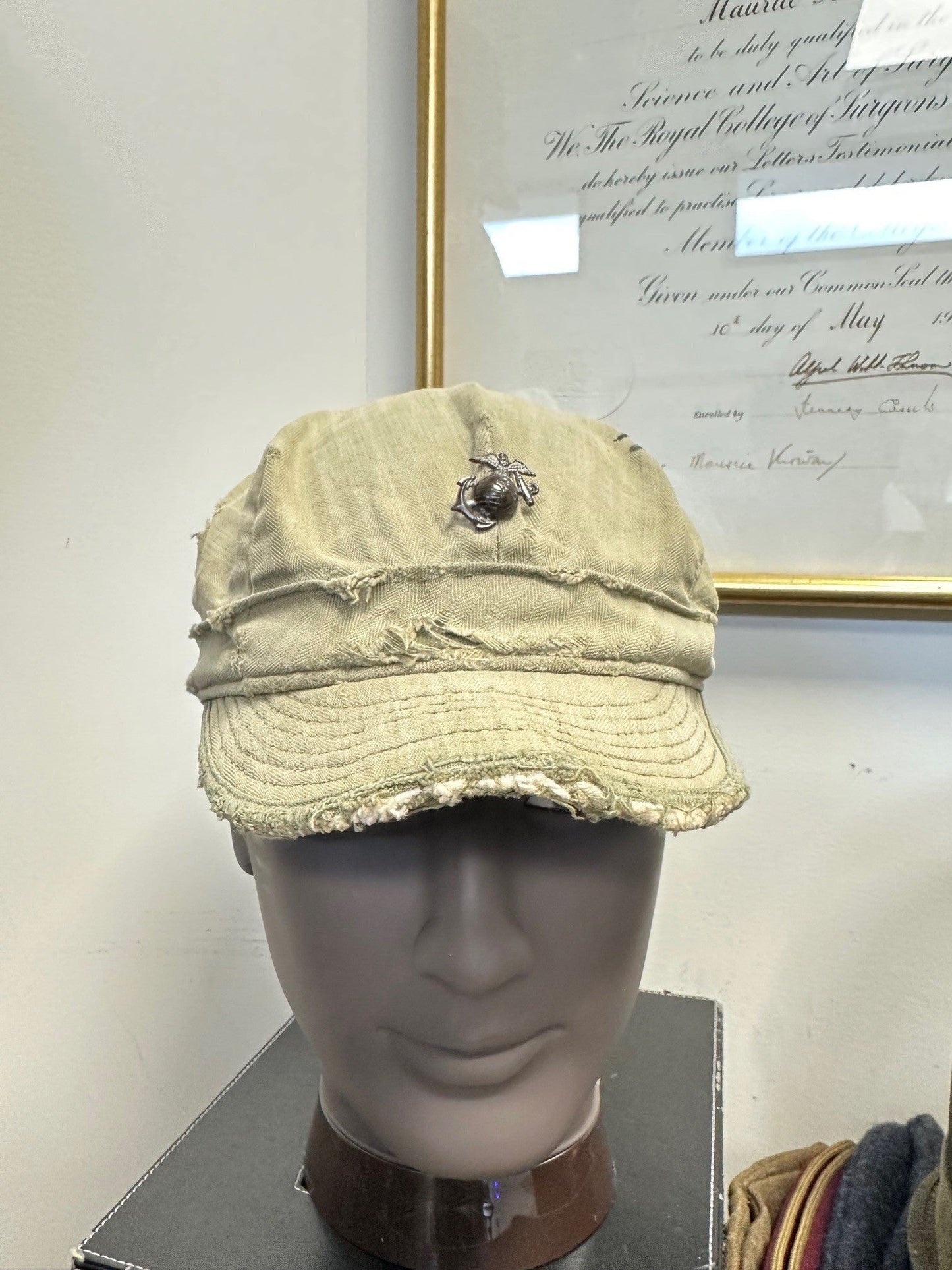 US USMC WW2 Cotton HBT Field Cap with Printed EGA, Vintage Original, Nice Condition. tropical with Metal EGA Insignia