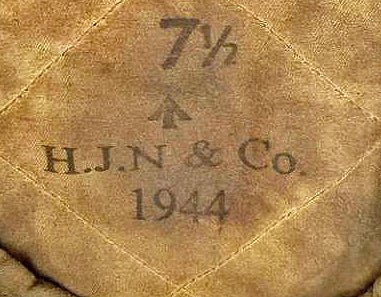 Hat Maker Labels - Art goes to War