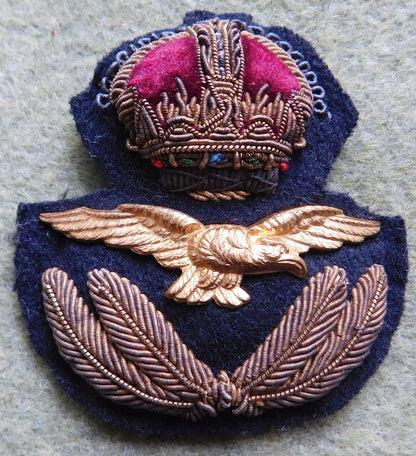 Royal Air Force (RAF) & Canadian Air Force (RCAF), Cap Badges & Insignia - Art goes to War