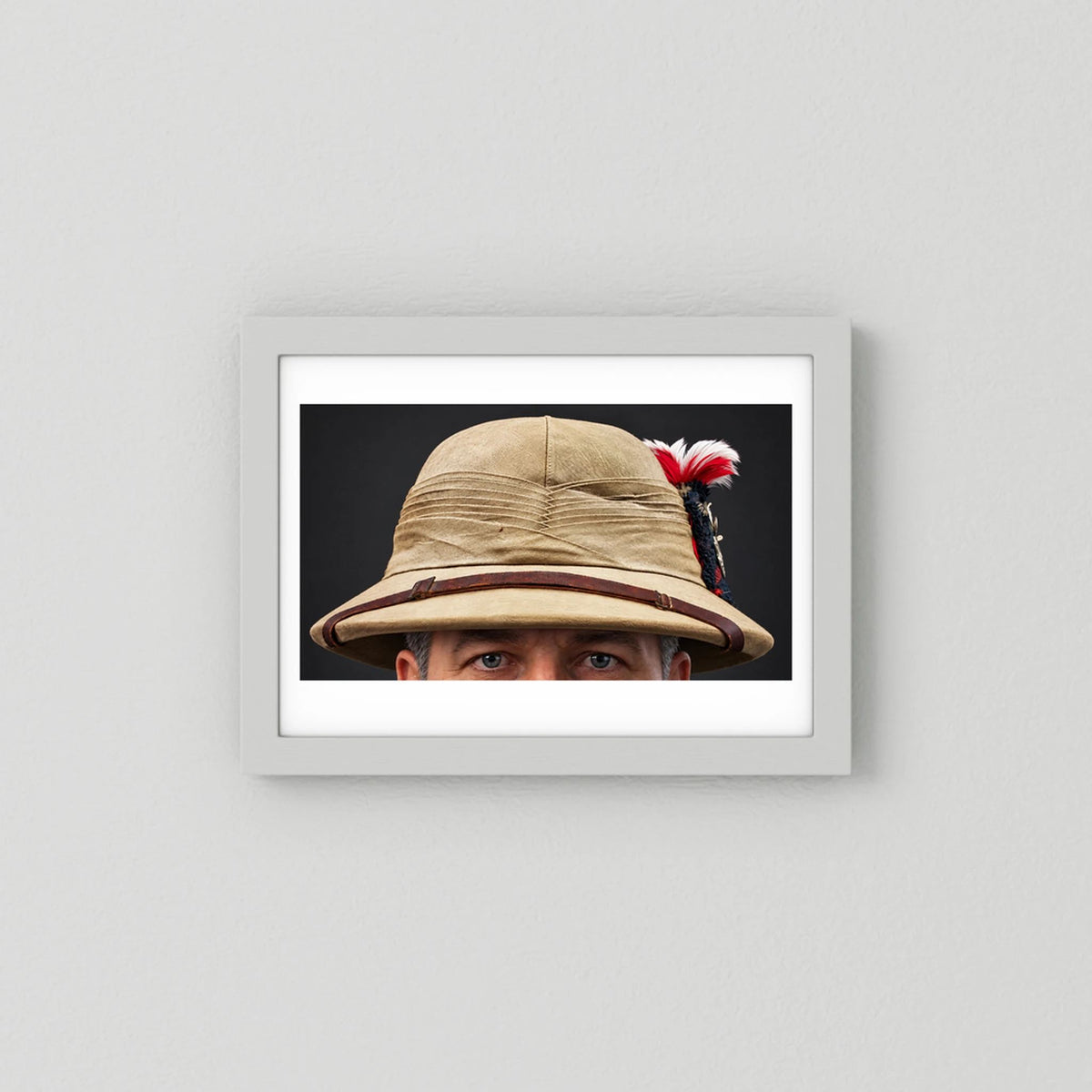 Photograph of Sun Helmet, Bombay Bowler, Seaforth Highlanders. 1942, with Tartan, Regimental Insignia & Hackle