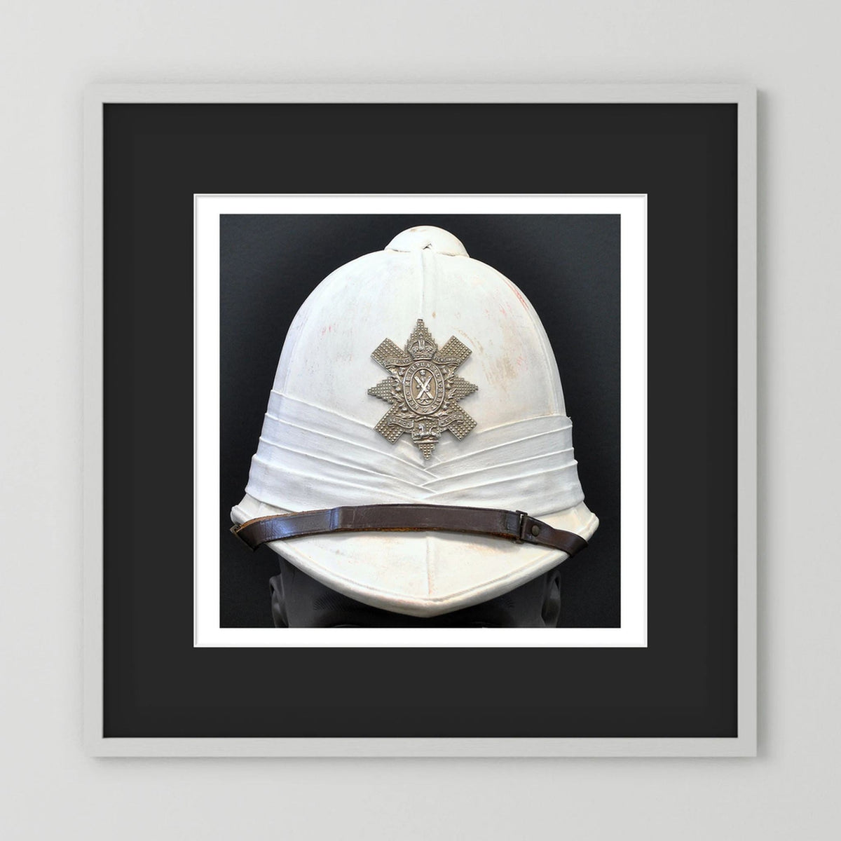 Sun Helmet, Foreign Service Helmet, Black Watch Royal Highlanders — painting presentation mockup