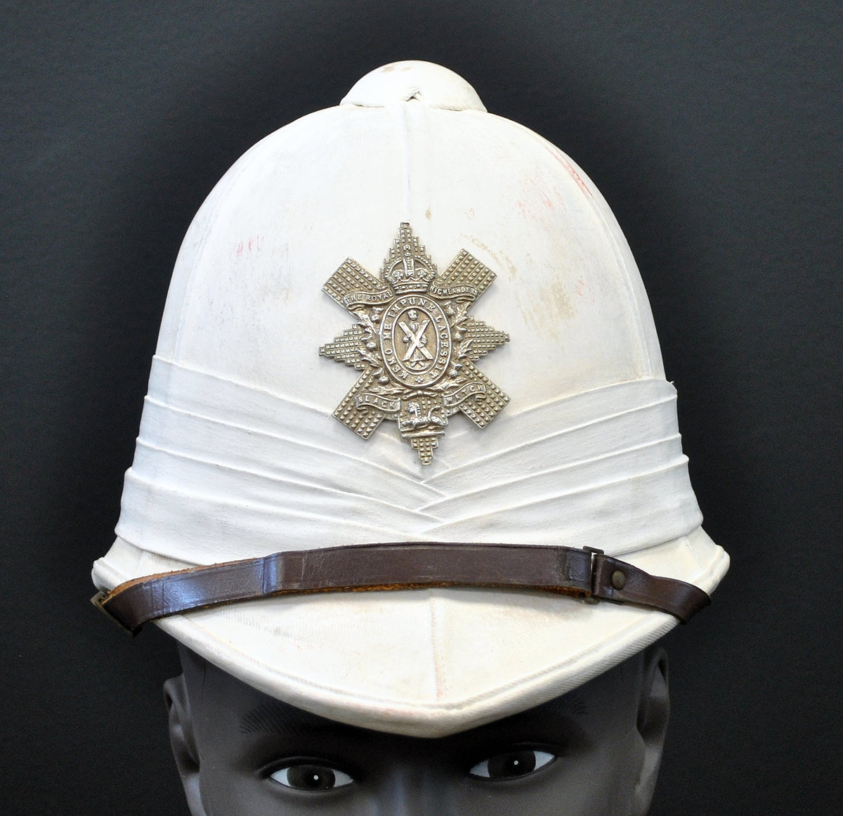 Sun Helmet, Foreign Service Helmet, Black Watch Royal Highlanders. - Art goes to War