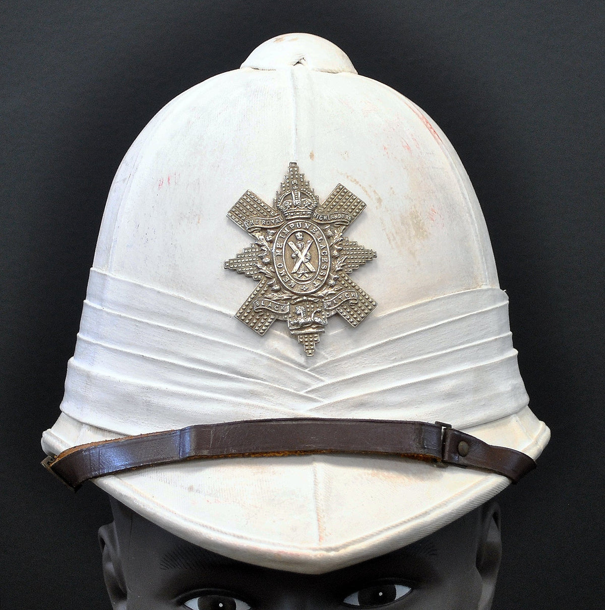 Sun Helmet, Victorian Foreign Service Helmet, Black Watch Highlanders. - Art goes to War