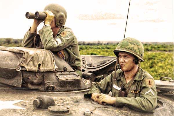 US M1 Vietnam War Helmet with Lt. Col. Insignia